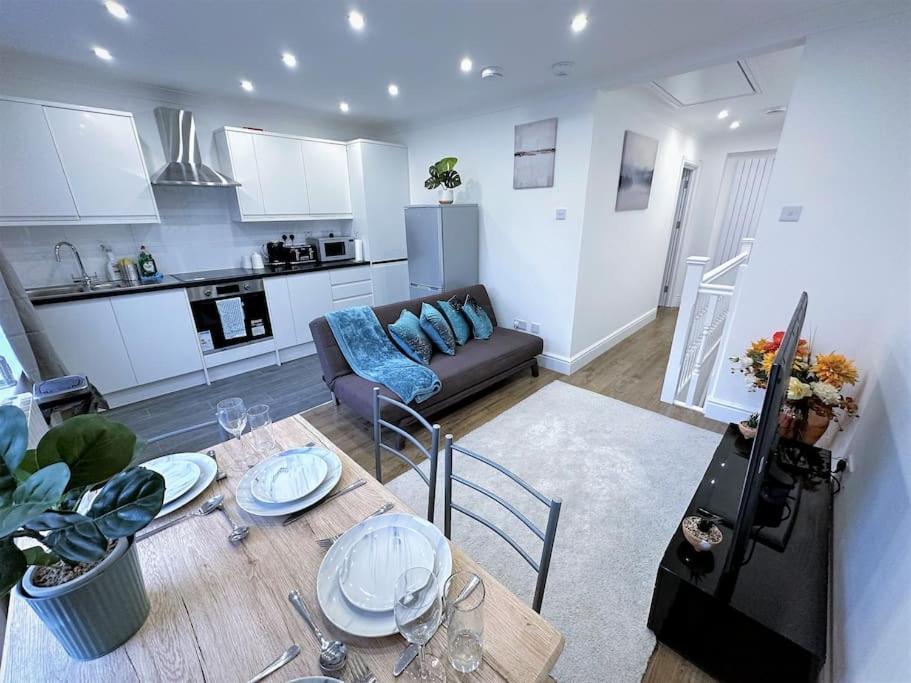 Ferienwohnung Stylish 2 Bed Flat In The Heart Of Lewisham London Exterior foto