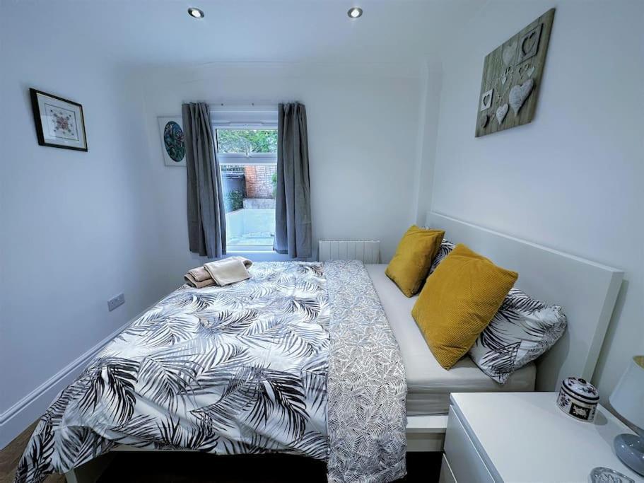 Ferienwohnung Stylish 2 Bed Flat In The Heart Of Lewisham London Exterior foto