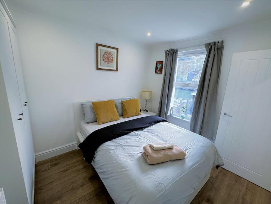 Ferienwohnung Stylish 2 Bed Flat In The Heart Of Lewisham London Exterior foto