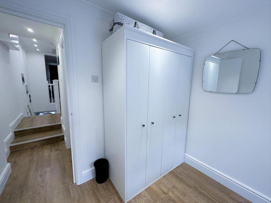 Ferienwohnung Stylish 2 Bed Flat In The Heart Of Lewisham London Exterior foto